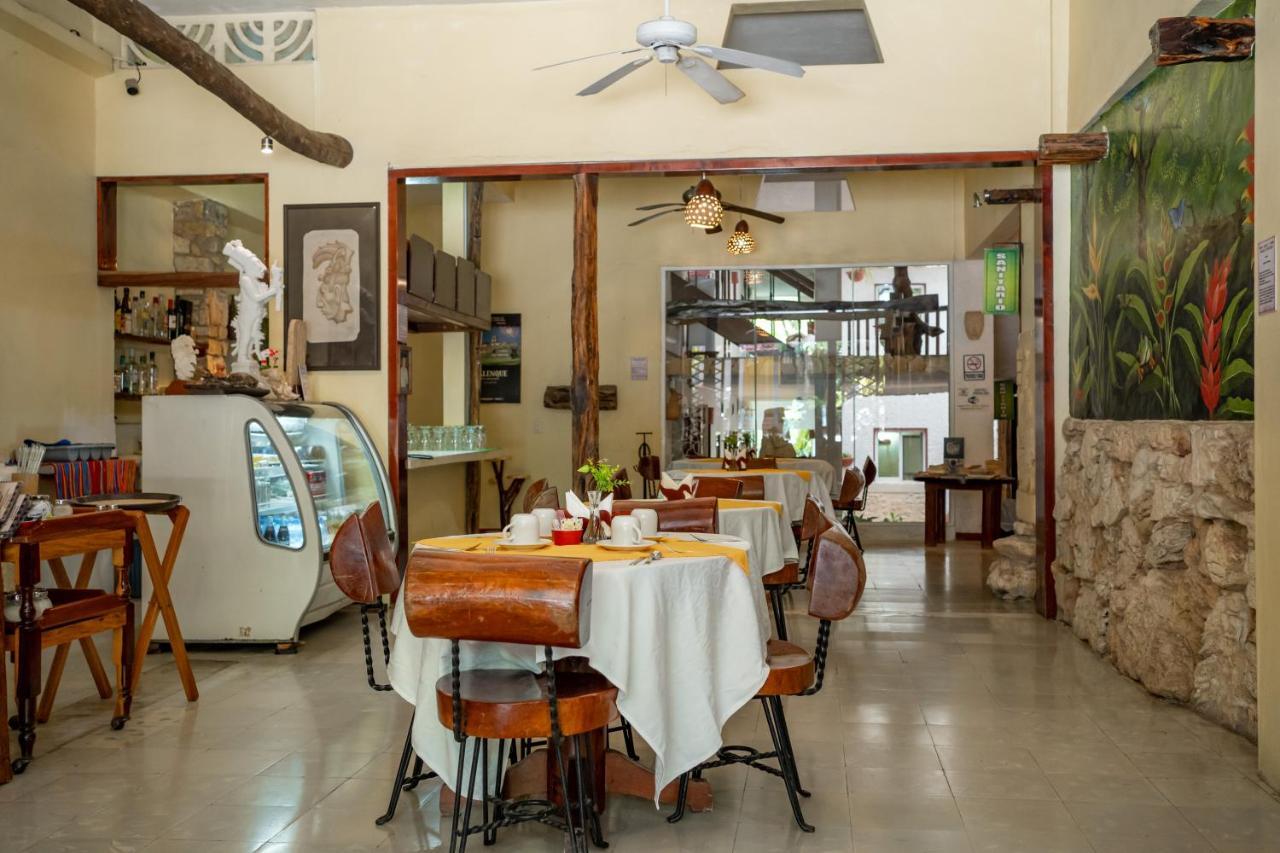 Hotel - Museo Xibalba 3*