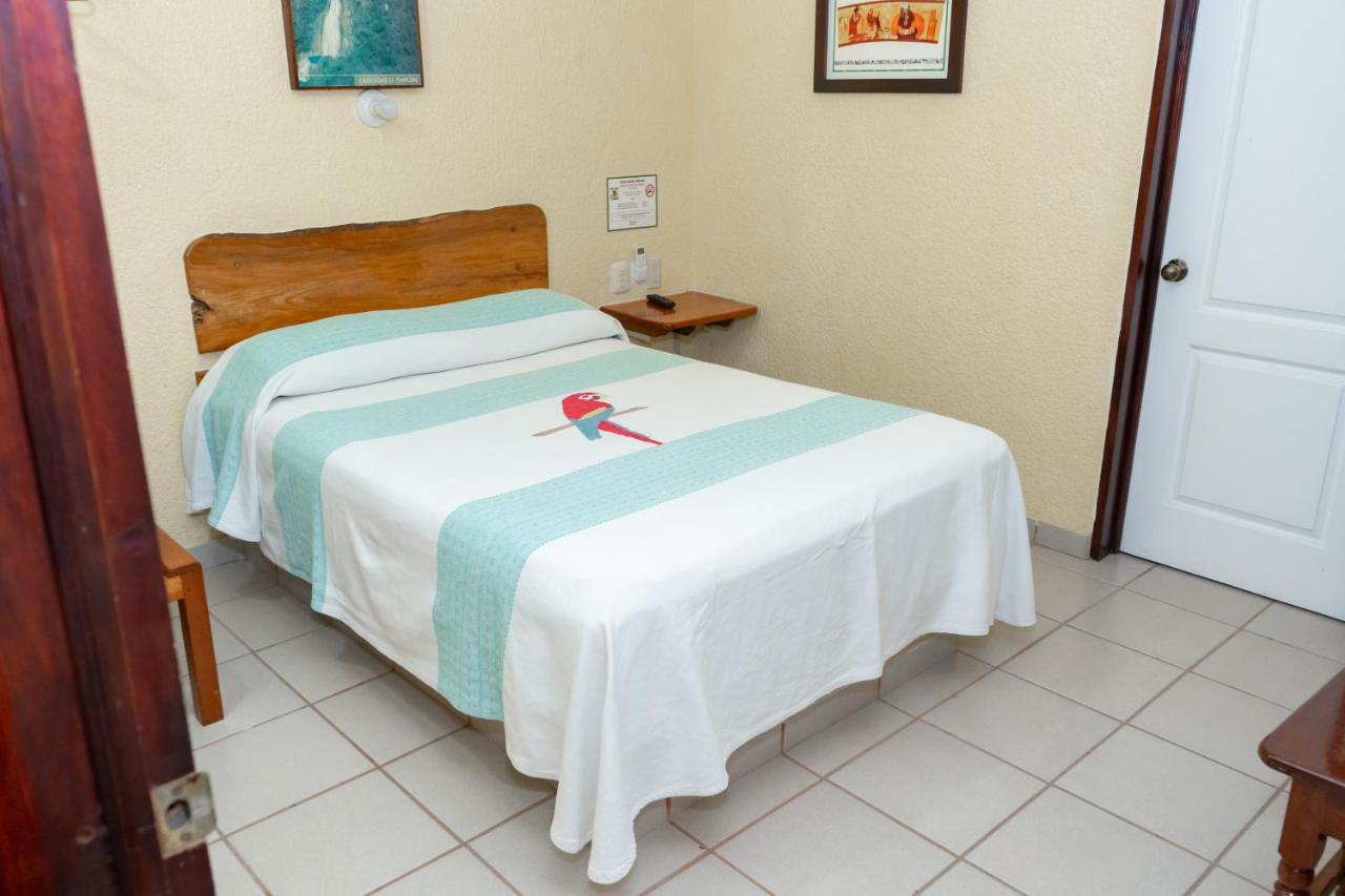Hotel Hotel - Museo Xibalba 3*